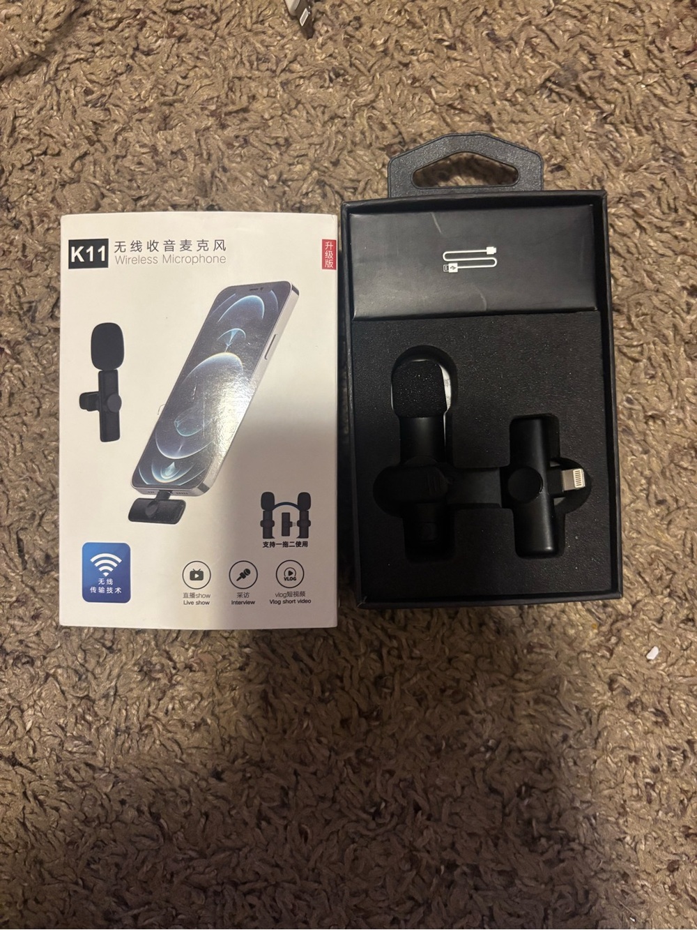 Wireless Lavalier Microphone Kit - Black